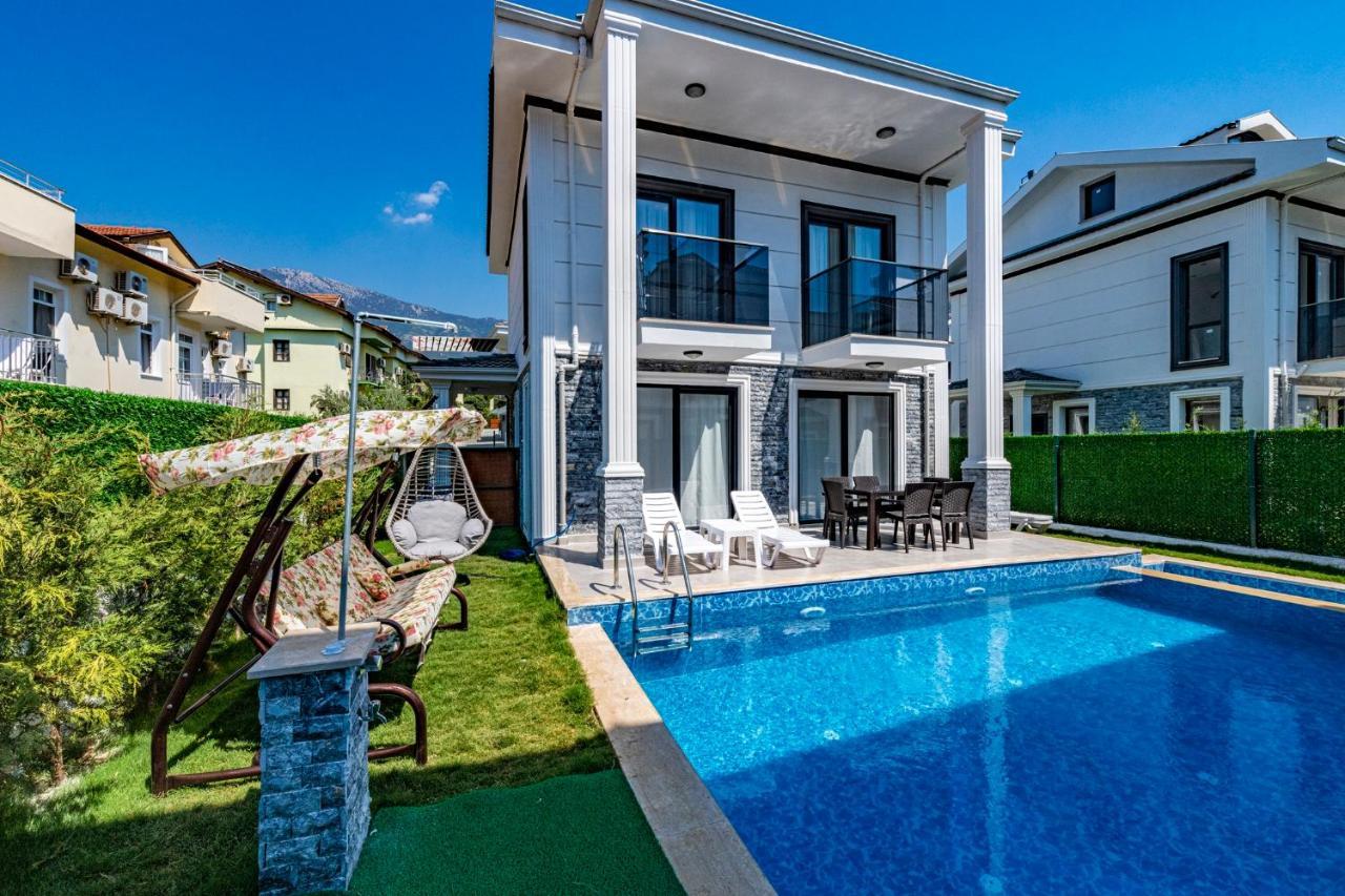 Salkim- 4 Bedroom Holiday Villa In Oludeniz Fethiye Buitenkant foto