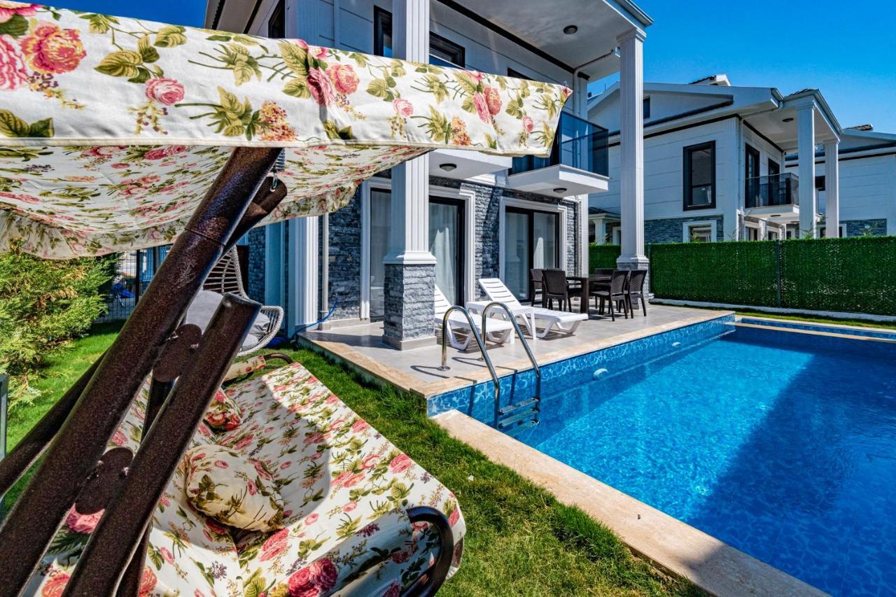 Salkim- 4 Bedroom Holiday Villa In Oludeniz Fethiye Buitenkant foto